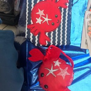 Thirty-One Crab Snacker and Fold away tote!!! NWT